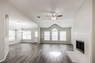 199 S Delta Mill Cir, The Woodlands, TX 77385 - Photo 3