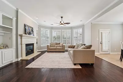 1611 Hill Spring Drive, Sugar Land, TX 77479 - Photo 7