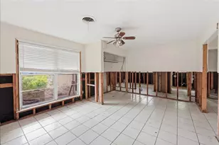 21344 Hwy 73, Hamshire, TX 77622 - Photo 11