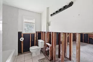 21344 Hwy 73, Hamshire, TX 77622 - Photo 17