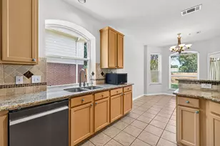 10319 N Laurel Branch Dr, Houston, TX 77064 - Photo 5