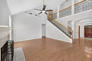 10319 N Laurel Branch Dr, Houston, TX 77064 - Photo 3