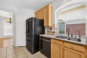 10319 N Laurel Branch Dr, Houston, TX 77064 - Photo 7