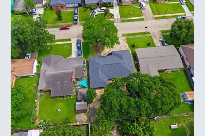 5551 Winding Creek Way, Houston, TX 77017 - Photo 31