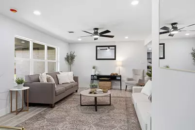 5551 Winding Creek Way, Houston, TX 77017 - Photo 15