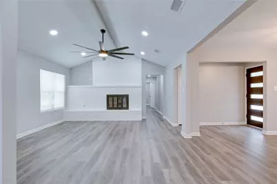 8406 Beechaven Rd, La Porte, TX 77571 - Photo 5