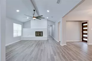 8406 Beechaven Rd, La Porte, TX 77571 - Photo 5