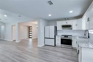 8406 Beechaven Rd, La Porte, TX 77571 - Photo 7