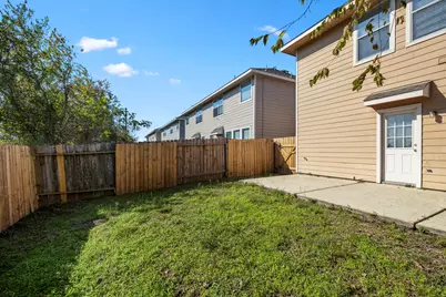 2911 Hackamore Hollow Lane, Houston, TX 77014 - Photo 9