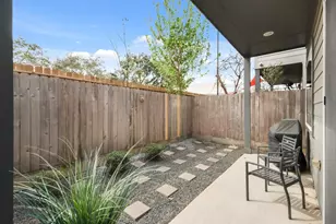 2405 Freeman St, Houston, TX 77009 - Photo 39