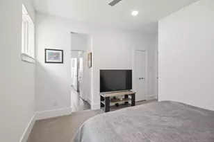 2405 Freeman St, Houston, TX 77009 - Photo 29