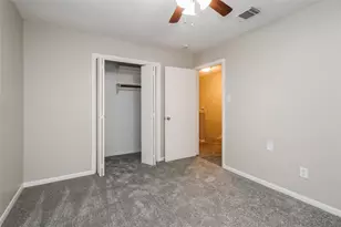 647 Mosswood Dr, Conroe, TX 77302 - Photo 5