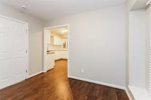 647 Mosswood Dr, Conroe, TX 77302 - Photo 11