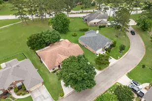 12009 Mustang Ave, Willis, TX 77378 - Photo 39