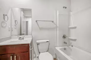 5626 Simsdale St, Houston, TX 77033 - Photo 9