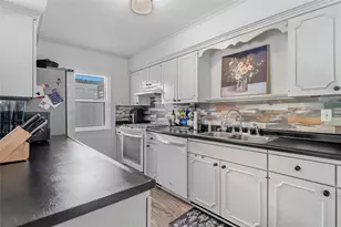 2061 Winrock Blvd, Houston, TX 77057 - Photo 7