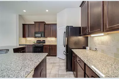 115 Brazos Drive, Baytown, TX 77523 - Photo 7