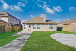 115 Brazos Dr, Baytown, TX 77523 - Photo 33