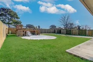 115 Brazos Dr, Baytown, TX 77523 - Photo 31