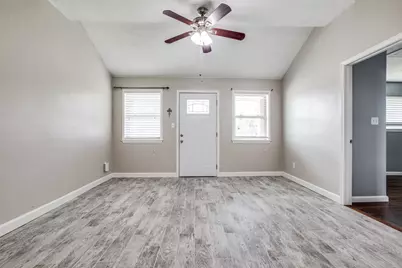 908 Redberry Hill Road, Baytown, TX 77521 - Photo 5