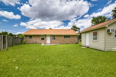 908 Redberry Hill Road, Baytown, TX 77521 - Photo 29