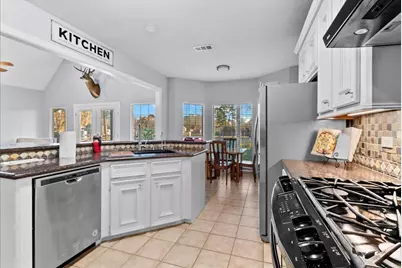 2320 Terrace Drive, Baytown, TX 77521 - Photo 15