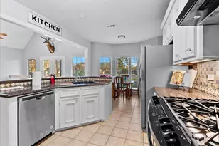 2320 Terrace Dr, Baytown, TX 77521 - Photo 15