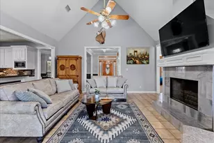 2320 Terrace Dr, Baytown, TX 77521 - Photo 11