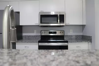 12633 Memorial Drive #186, Houston, TX 77024 - Photo 19