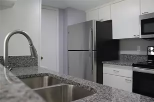 12633 Memorial Dr, Houston, TX 77024 - Photo 25