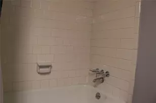 12633 Memorial Dr, Houston, TX 77024 - Photo 15