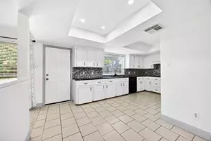 3031 Shawnee Dr, Sugar Land, TX 77479 - Photo 19