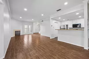 1911 Bering, Houston, TX 77057 - Photo 9