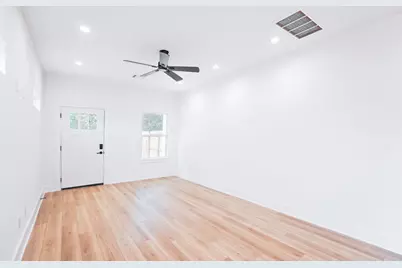 7903 Sunnyhill Street, Houston, TX 77088 - Photo 13