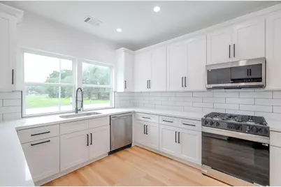 7903 Sunnyhill Street, Houston, TX 77088 - Photo 7