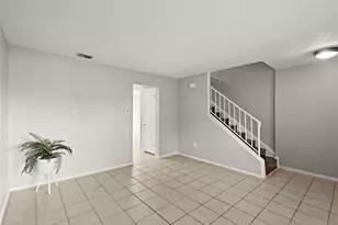 12873 High Star Dr, Houston, TX 77072 - Photo 5