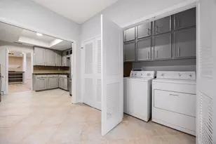 1746 S Gessner Rd, Houston, TX 77063 - Photo 19