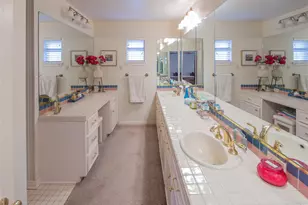 7918 Fairdale Ln, Houston, TX 77063 - Photo 17