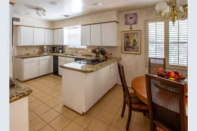 7918 Fairdale Lane, Houston, TX 77063 - Photo 21