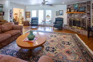 7918 Fairdale Ln, Houston, TX 77063 - Photo 5