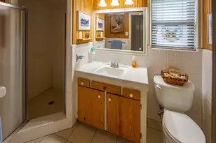 7918 Fairdale Ln, Houston, TX 77063 - Photo 23