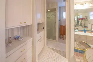 7918 Fairdale Ln, Houston, TX 77063 - Photo 15