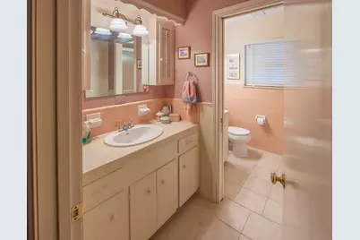 7918 Fairdale Lane, Houston, TX 77063 - Photo 19