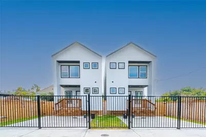 3210 A & B Retta Street, Houston, TX 77026 - Photo 1