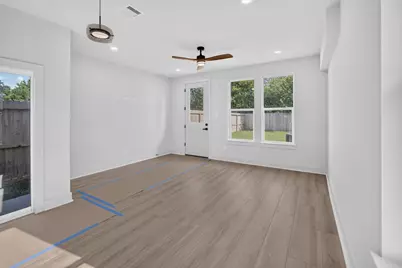 8027 Betty Boop Street, Houston, TX 77028 - Photo 11