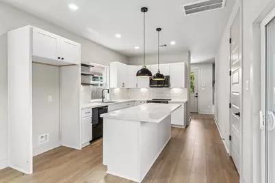 8027 Betty Boop Street, Houston, TX 77028 - Photo 11