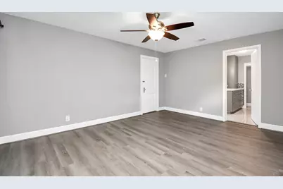 901 N Jones Street, Baytown, TX 77520 - Photo 19