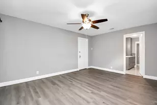 901 N Jones St, Baytown, TX 77520 - Photo 19