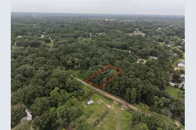 25690 Somerset, New Caney, TX 77357 - Photo 3