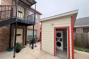 4719 Clay St, Houston, TX 77023 - Photo 13